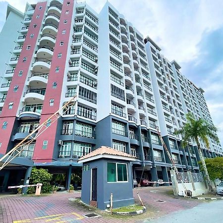 Lui Lui Comfy Condo In Great Location 瓜埠 外观 照片